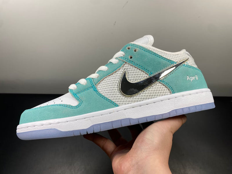 April Skateboards x Dunk SB Low