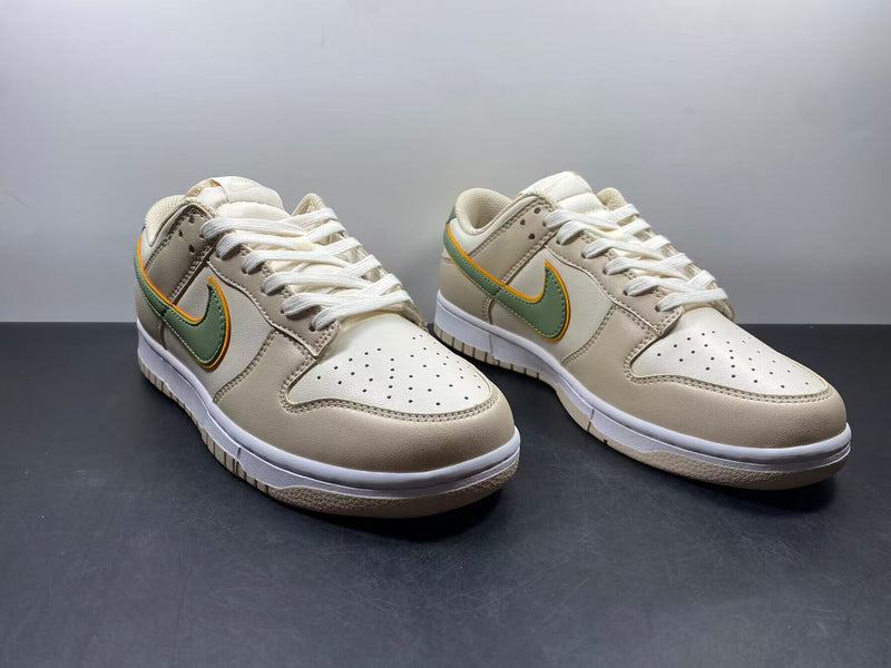 Nike Dunk Low "Light Tan"