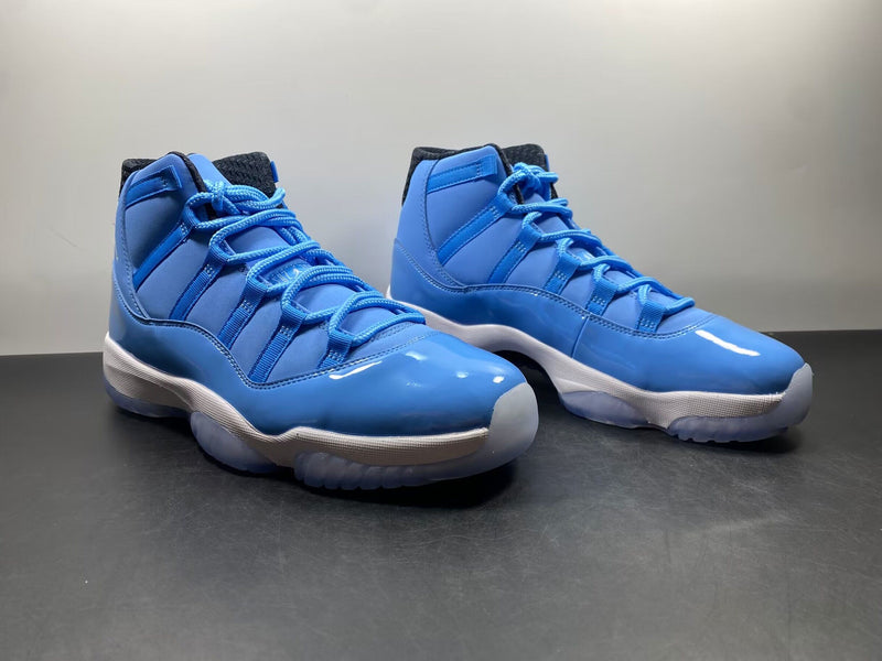 Air Jordan 11 "Pantone