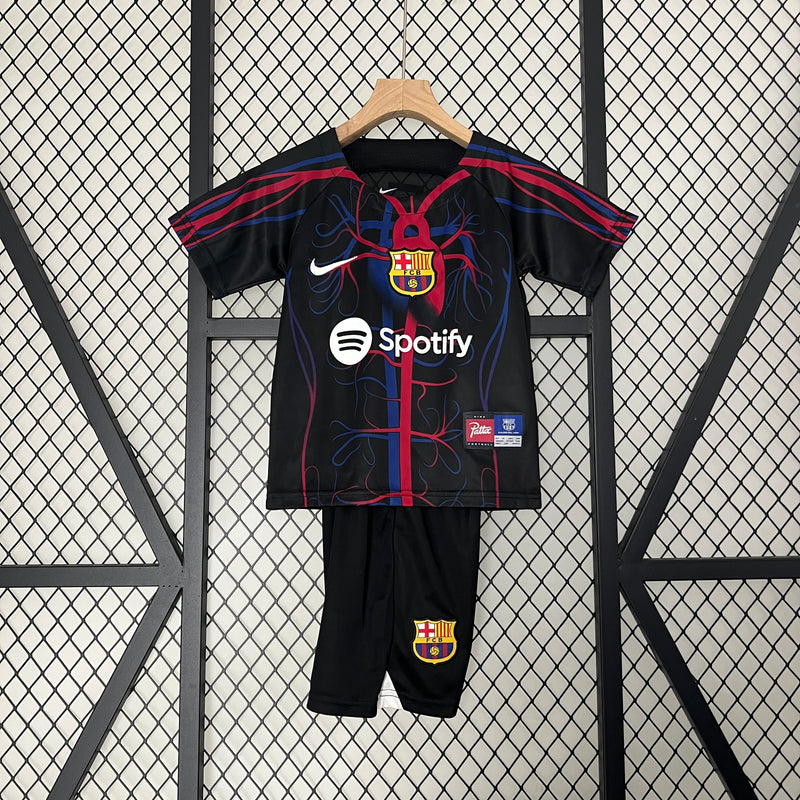 Kit infantil Barcelona 24/25 edição especial