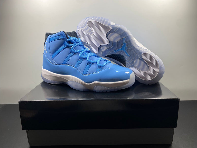 Air Jordan 11 "Pantone