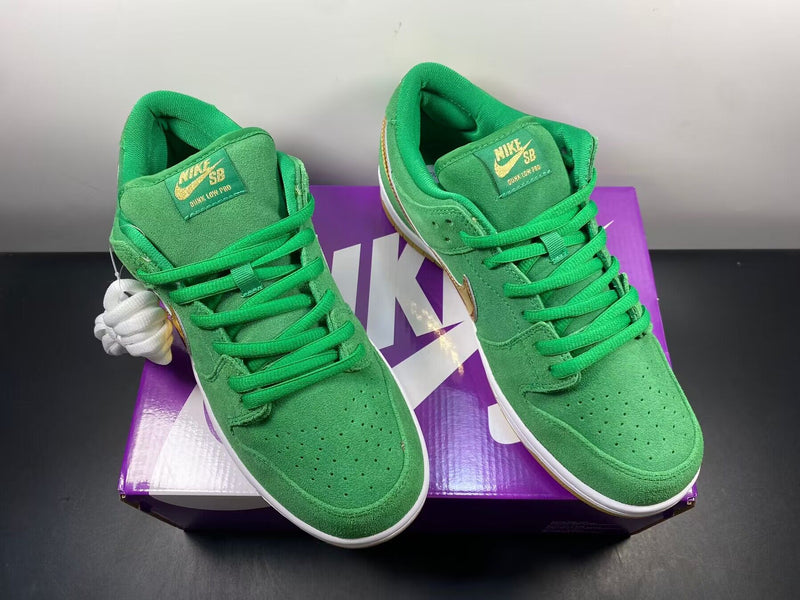 Nike SB Dunk Low "St. Patrick's Day"