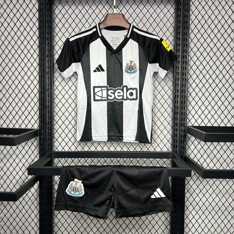 Kit infantil Newcastle 24/25 1 uniforme