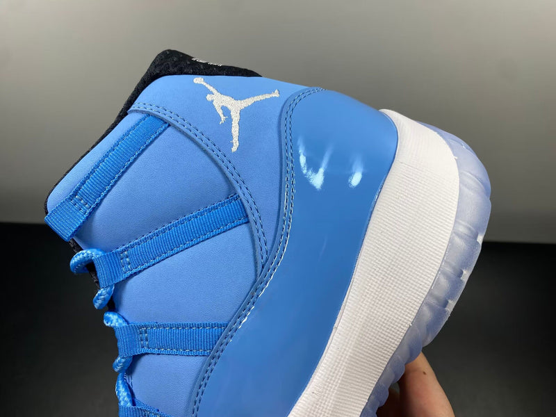 Air Jordan 11 "Pantone