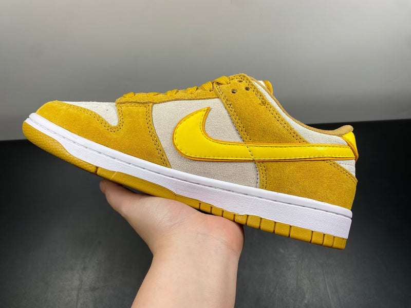 Nike Dunk Low WMNS “Gold Suede”