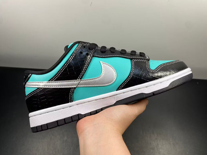 Nike SB x Diamond Dunk ”Tiffany”