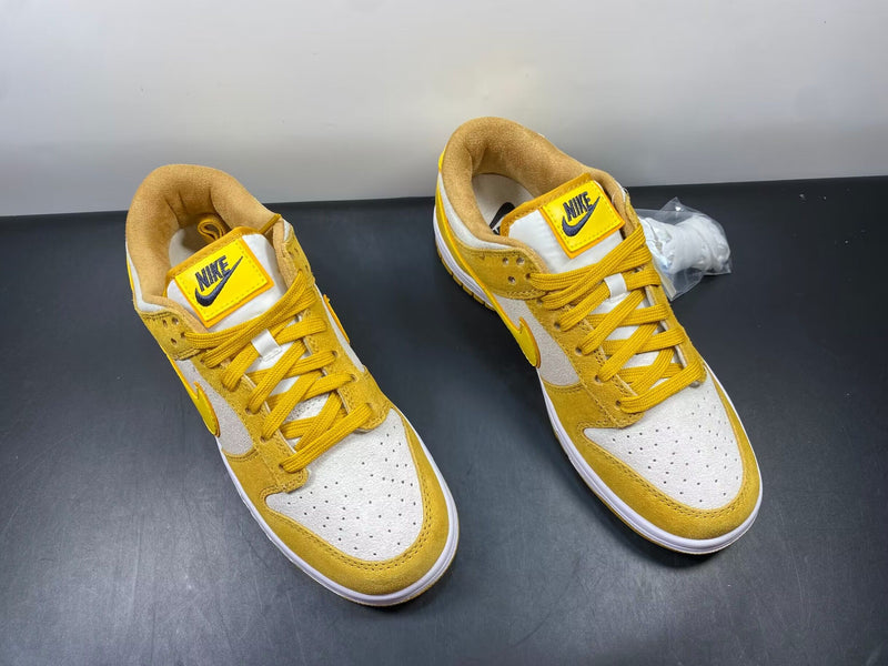 Nike Dunk Low WMNS “Gold Suede”