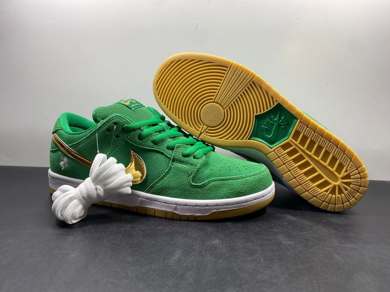 Nike SB Dunk Low "St. Patrick's Day"