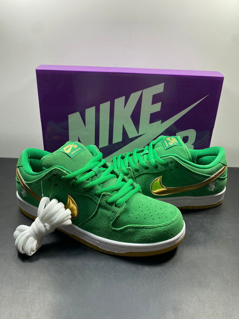 Nike SB Dunk Low "St. Patrick's Day"