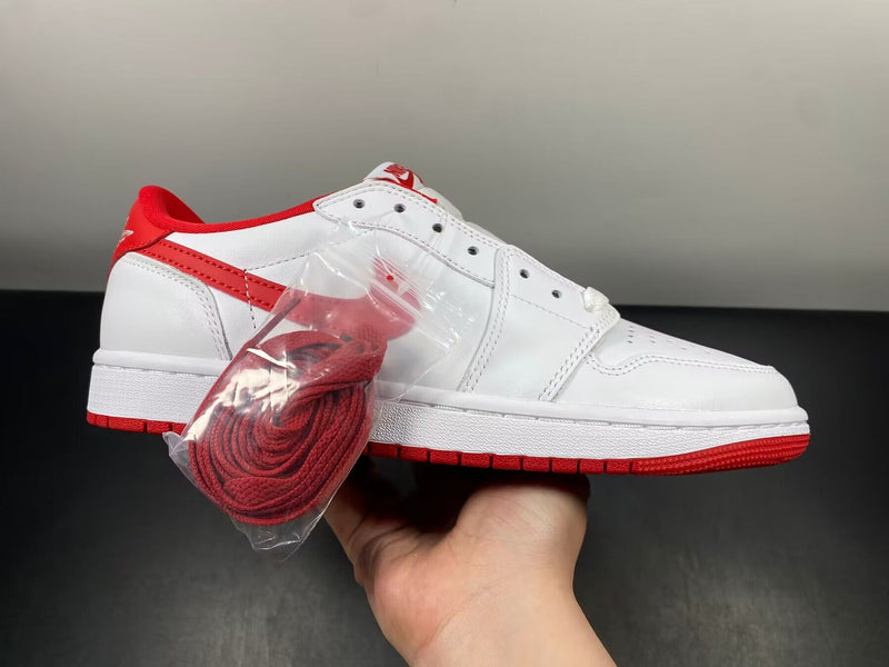 Air Jordan 1 Low OG “University Red”