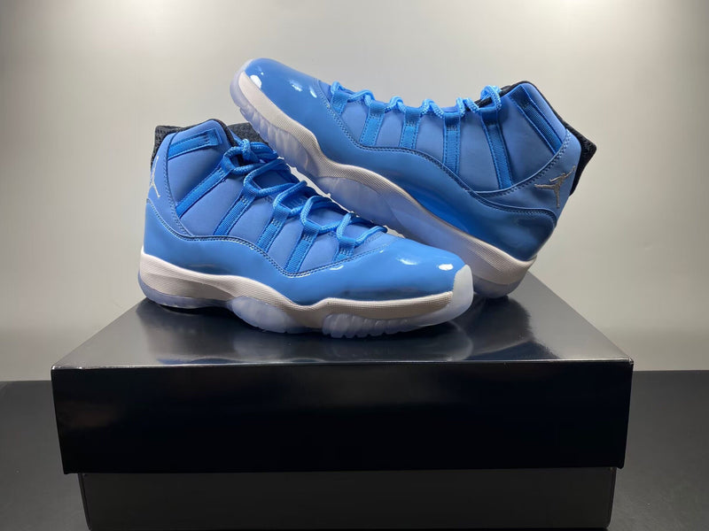 Air Jordan 11 "Pantone