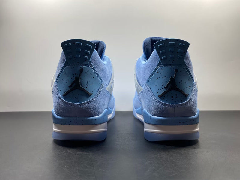 Air Jordan 4 Retro UNC PE