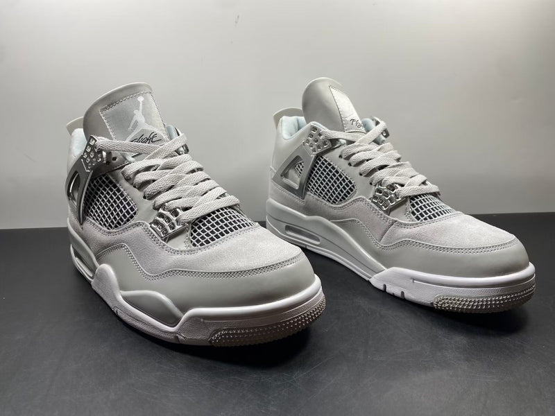 Air Jordan 4 WMNS “Frozen Moments”