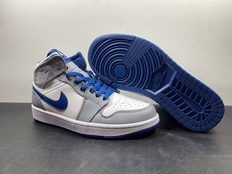 Air Jordan 1 Mid “True Blue”