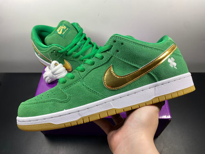 Nike SB Dunk Low "St. Patrick's Day"