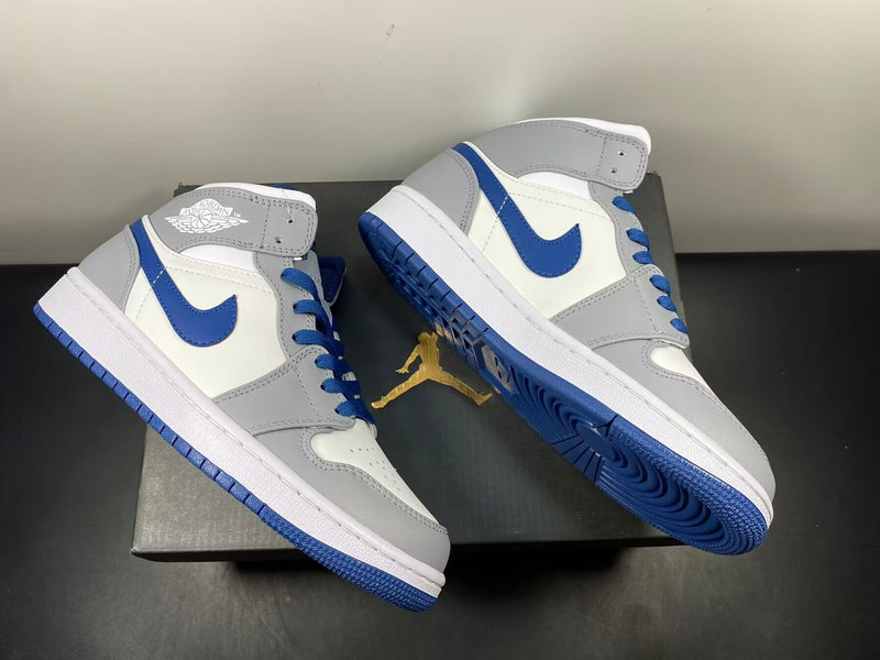 Air Jordan 1 Mid “True Blue”