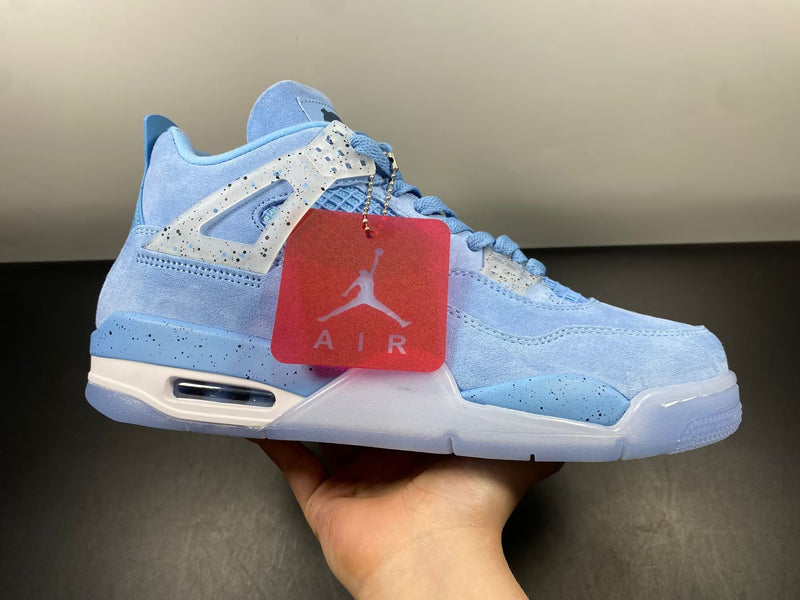 Air Jordan 4 Retro UNC PE