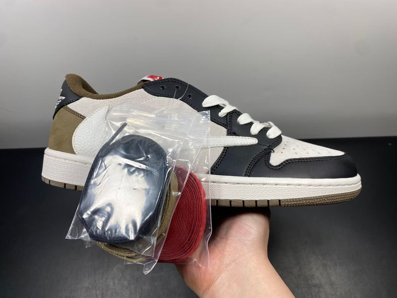 Travis Scott x Air Jordan 1