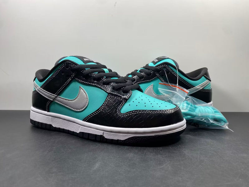 Nike SB x Diamond Dunk ”Tiffany”