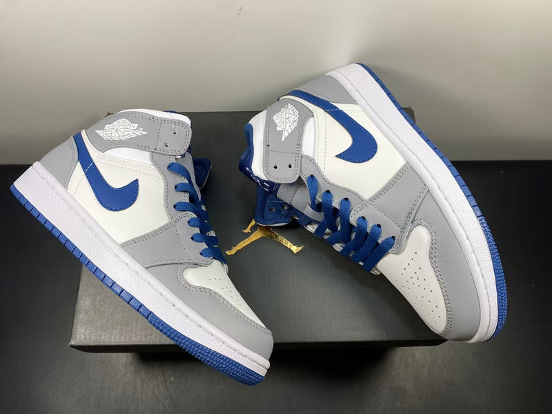 Air Jordan 1 Mid “True Blue”